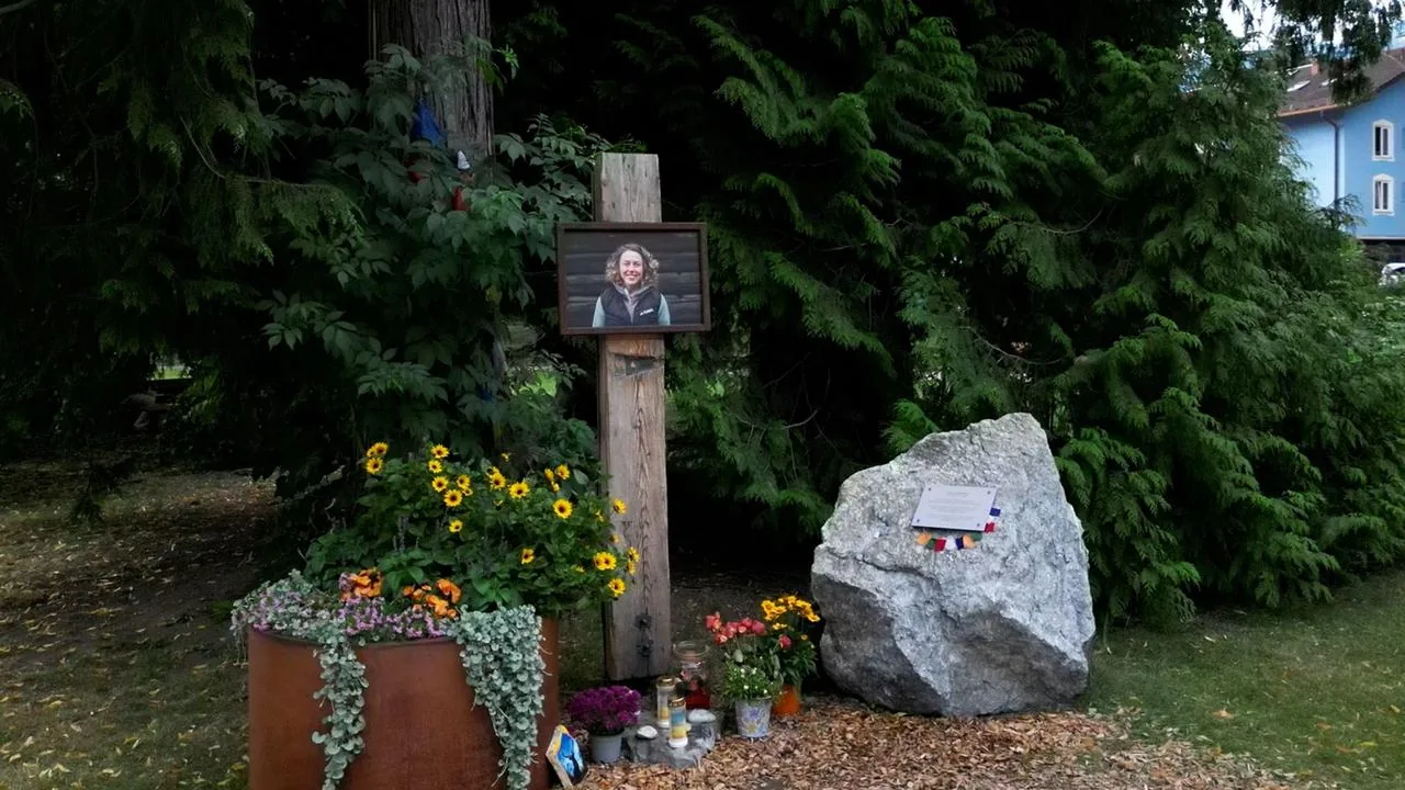 Garmisch-Partenkirchen gedenkt Laura Dahlmeier ein Jahr nach ihrem Tod