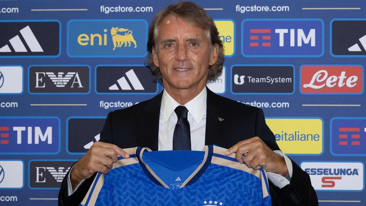 Roberto Mancini entschuldigt sich bei Amtsantritt als italienischer Nationaltrainer image 1