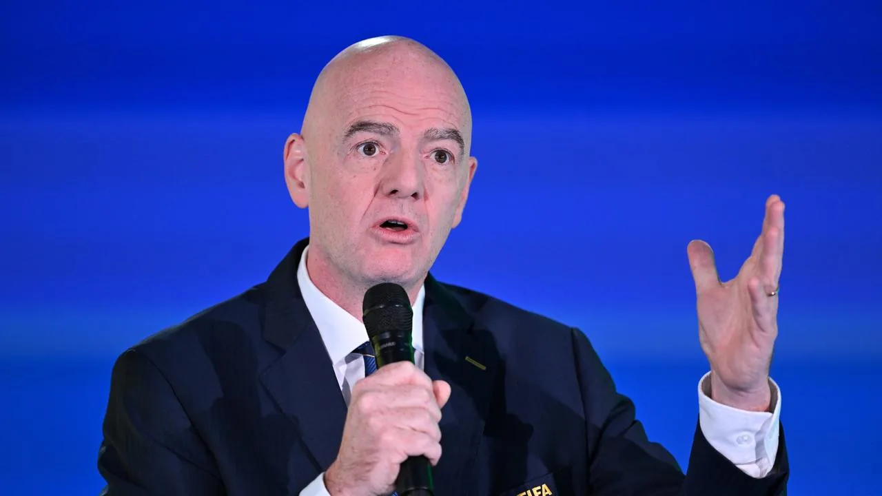 Hoeneß äußert sich zu Infantino, WM-Plänen und Personalfragen am Tegernsee