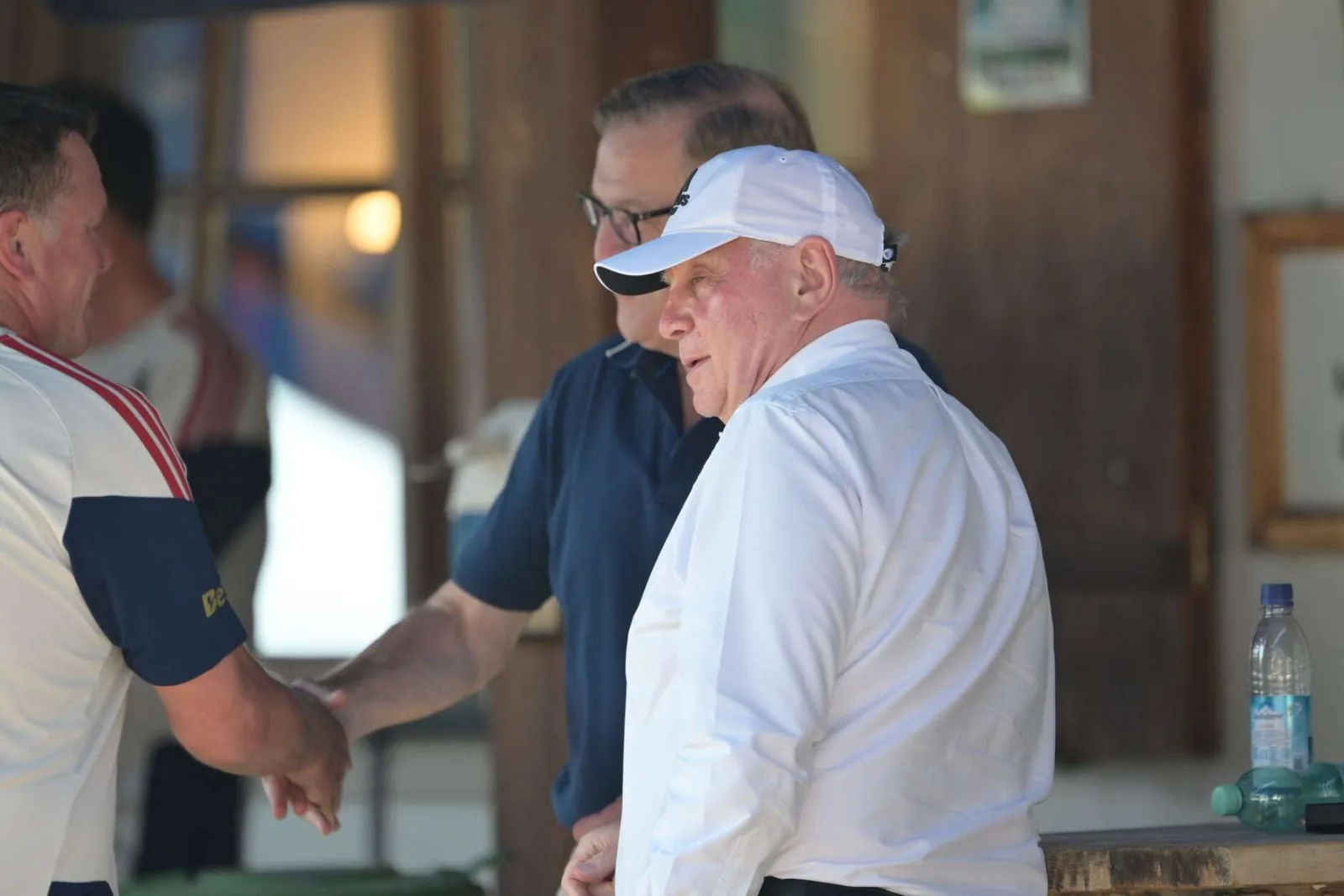 Rottach-Egern: Hoeneß entschuldigt sich bei Eberl und sieht 100 Prozent Verbleib