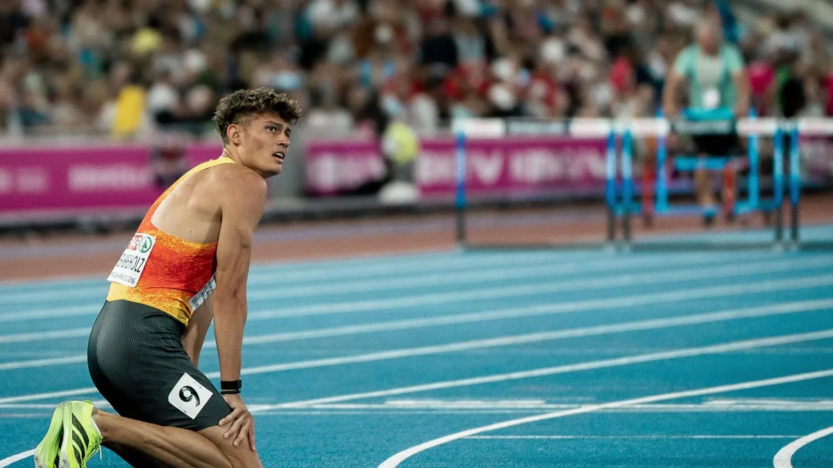 Birmingham: Emil Agyekum gewinnt Silber über 400 Meter Hürden