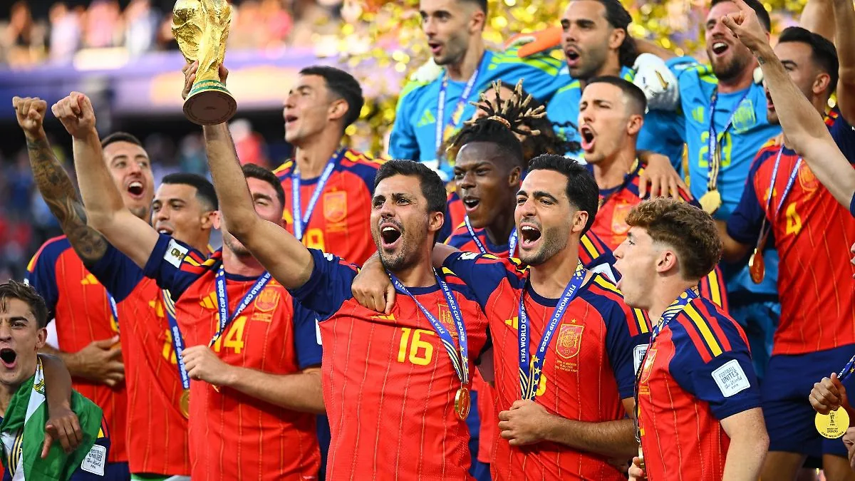Barcelona offenbar vor Verpflichtung von Weltmeister Rodri image 1