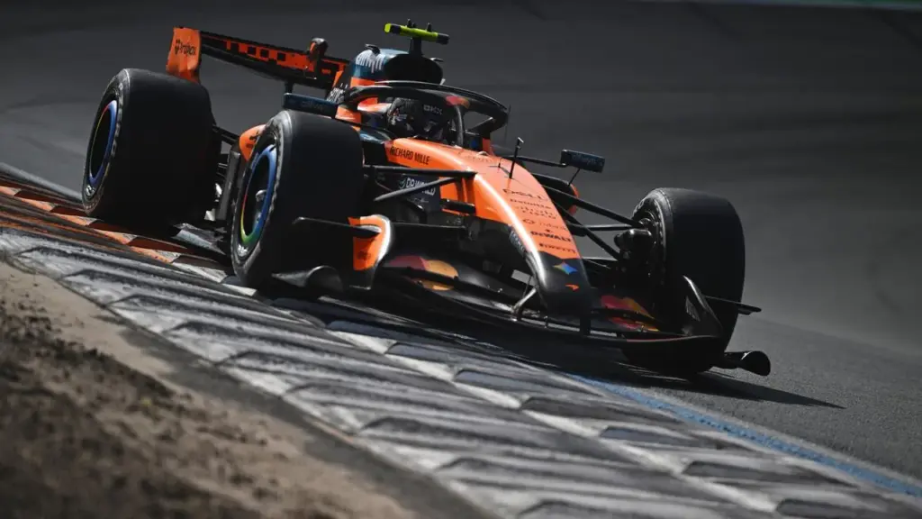 Zandvoort: Verstappen scheidet bei Heim-Grand-Prix früh aus, Norris siegt